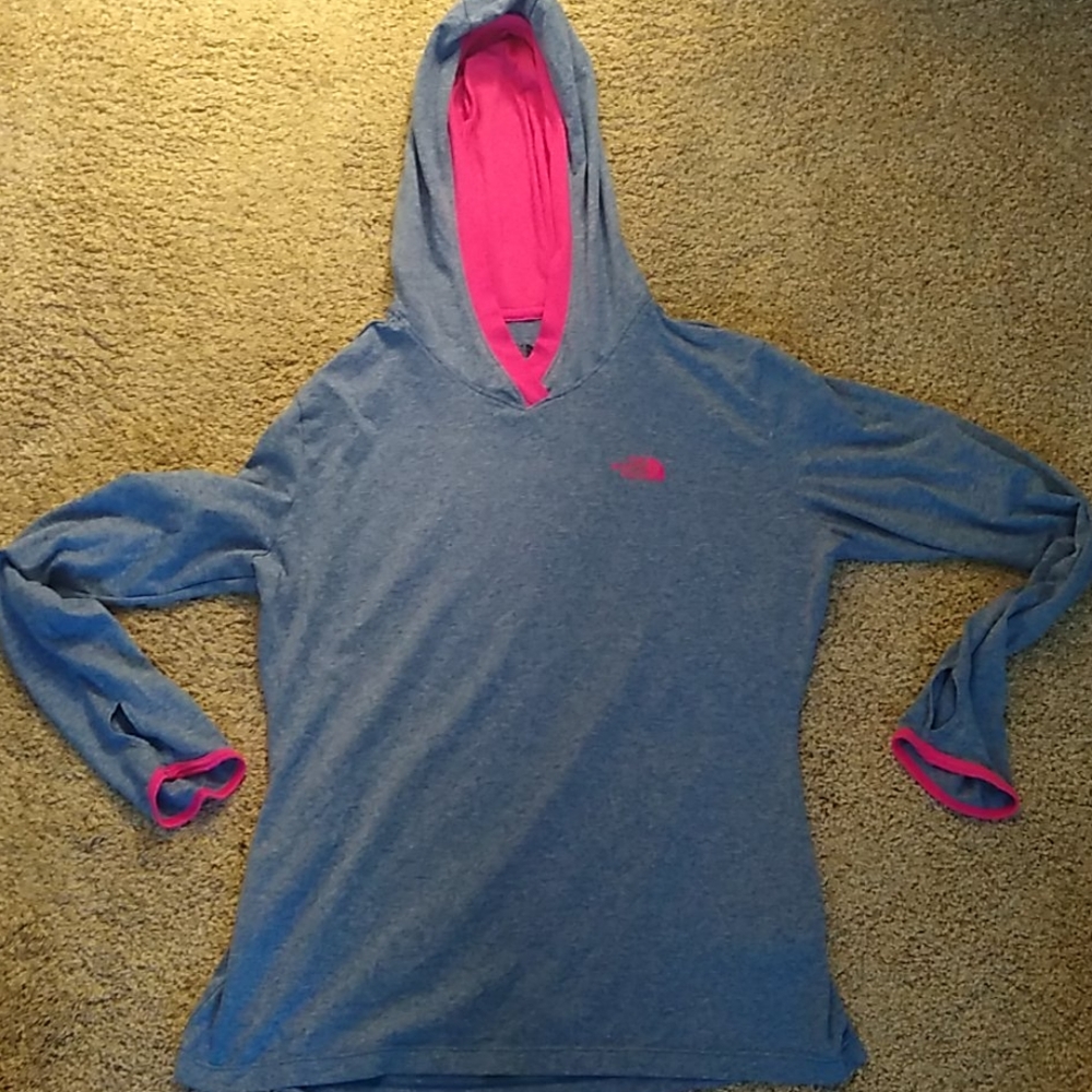 The North Face flashdry top with thumb holes